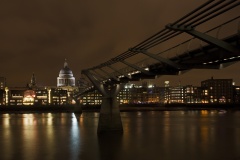 St.-Pauls-Cathedral_Millenium bridge